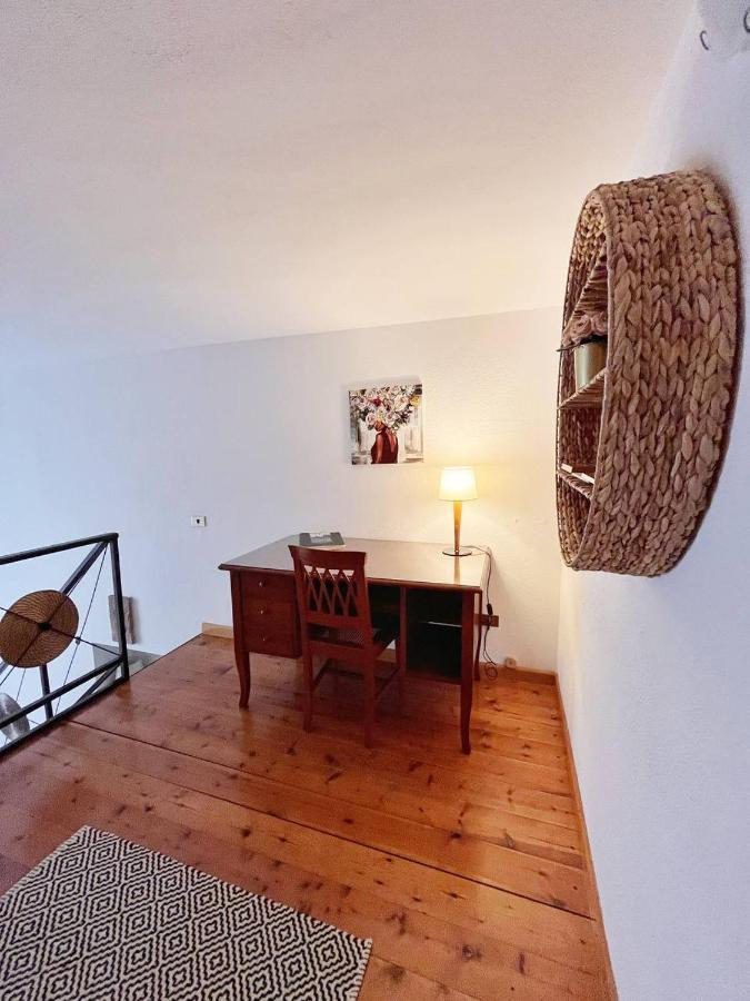 Domus Myoho Apartment Каляри Екстериор снимка