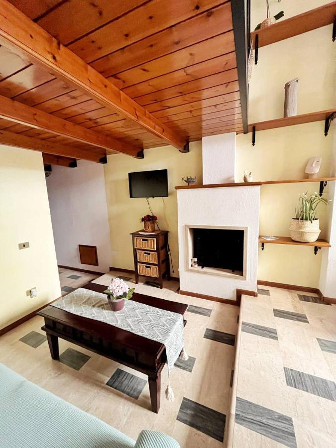 Domus Myoho Apartment Каляри Екстериор снимка
